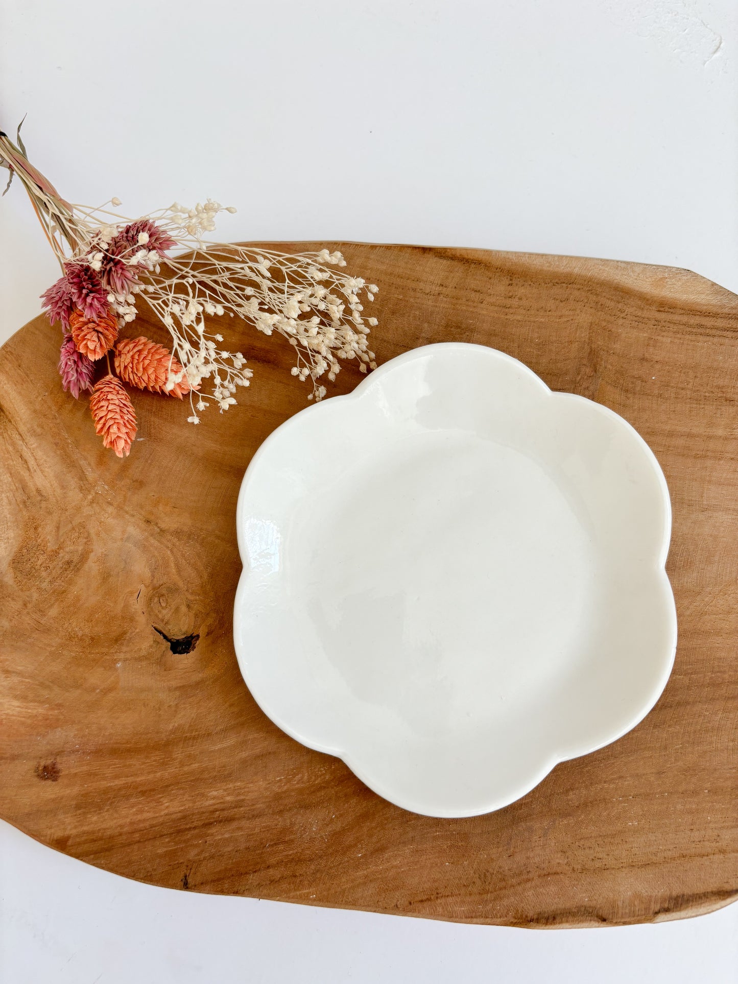 Mini assiette lisse en porcelaine - capucine